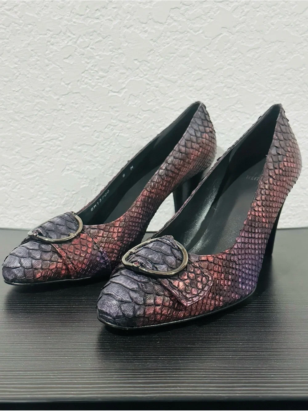 Stuart Weitzman color women